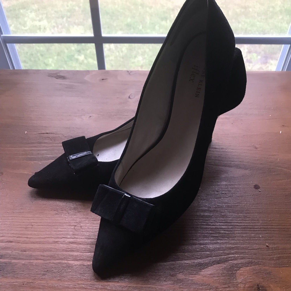 Suede kitten heels